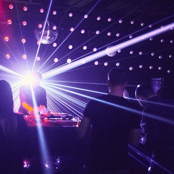Muah showcase? Vytříbený house a minimal na ose Brno-Praha-Drážďany